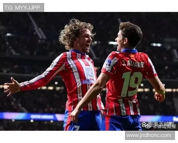 格列兹曼双响,马竞客场3-1大胜比利亚雷亚尔,保持不败纪录 格列兹曼双响,马竞客场3-1大胜比利亚雷亚尔,保持不败纪录