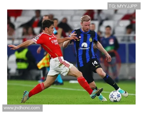 国米转会市场先普利多，曼联飞翼巴雷拉助攻阿扎尔回归