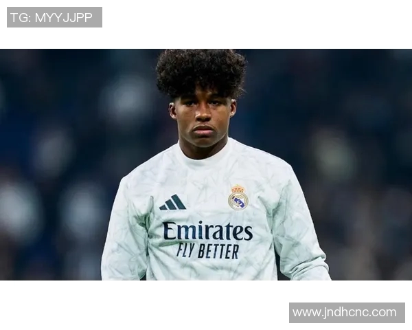 皇马宣布与年轻后卫续约至2025年,未来之星正式锁定 皇马宣布与年轻后卫续约至2025年,未来之星正式锁定