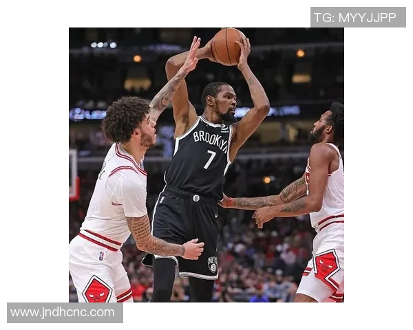 篮网主场惨败鹈鹕,杜兰特苦战场上难以立足 篮网主场惨败鹈鹕,杜兰特苦战场上难以立足