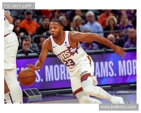 太阳队球员表现出色,球迷期待更多胜利 太阳队球员表现出色,球迷期待更多胜利